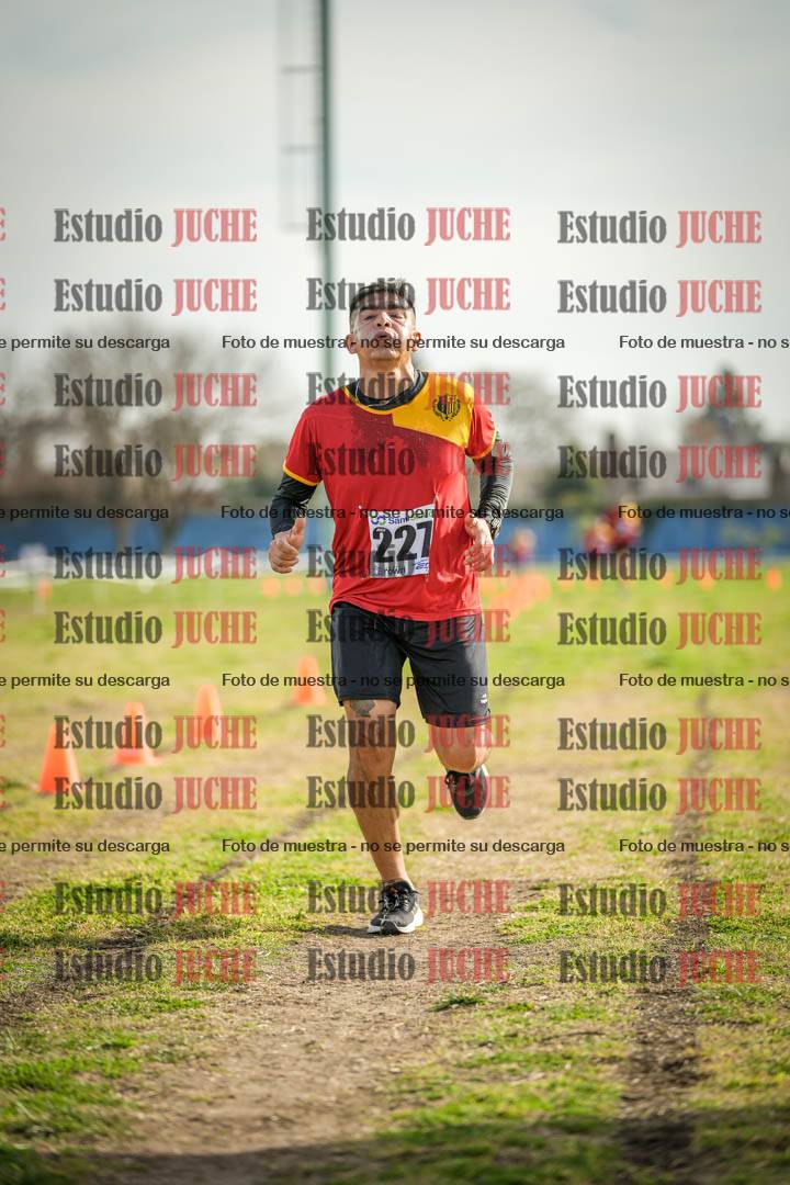 Fotos de la llegada del cross de 4000 m - varones