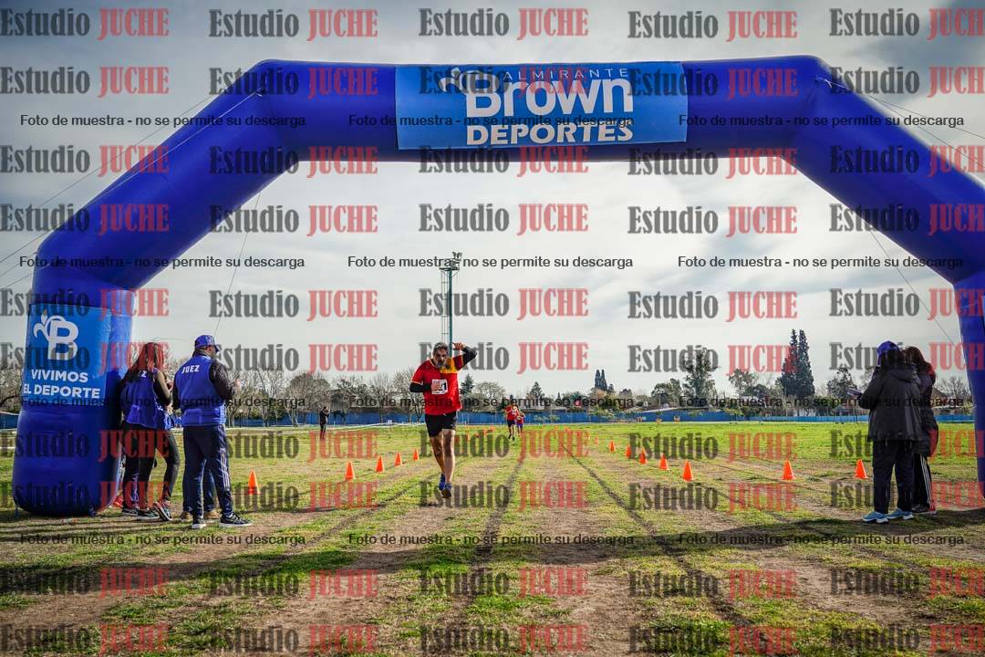 Fotos de la llegada del cross de 4000 m - varones
