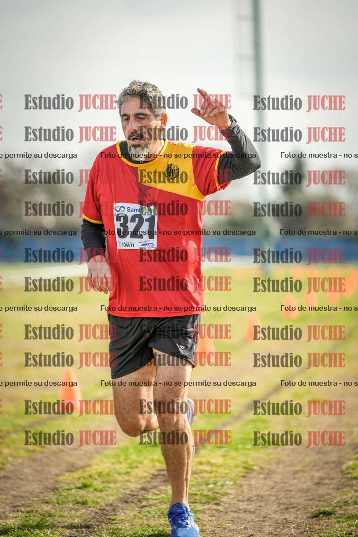 Fotos de la llegada del cross de 4000 m - varones