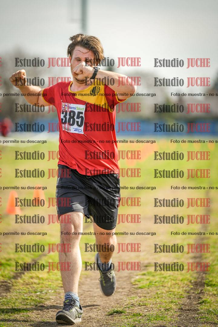 Fotos de la llegada del cross de 4000 m - varones