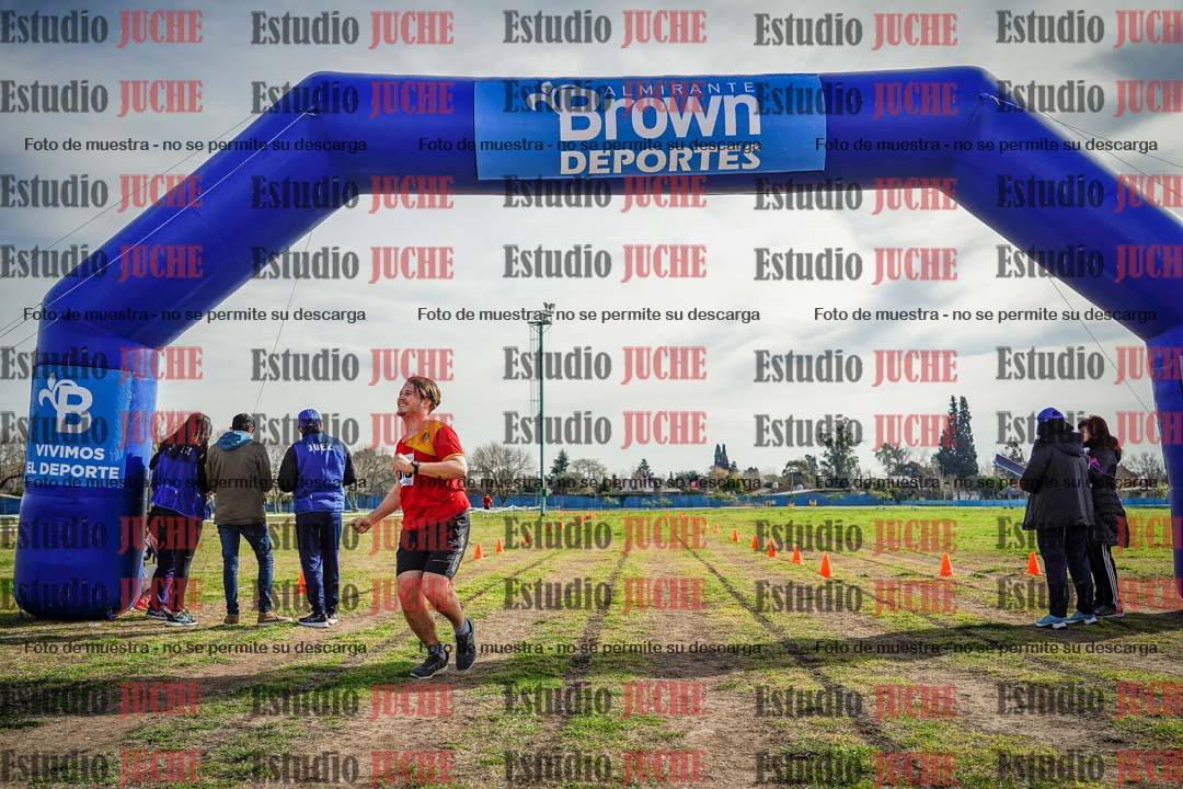 Fotos de la llegada del cross de 4000 m - varones