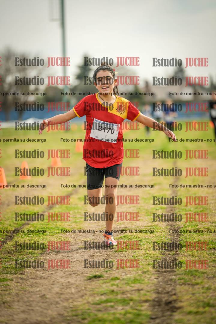 Fotos de la llegada del cross de 1000 m