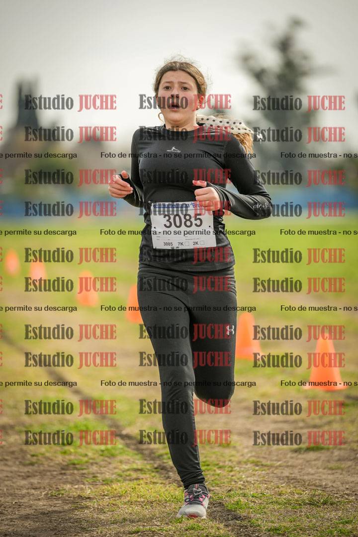 Fotos de la llegada del cross de 1000 m