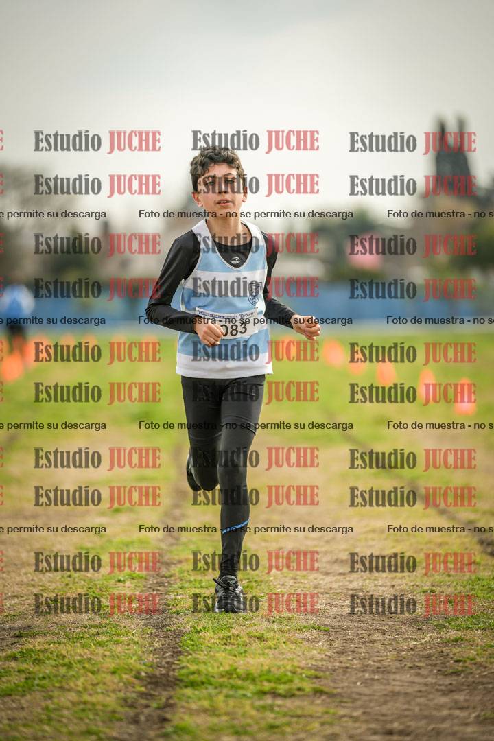 Fotos de la llegada del cross de 1000 m