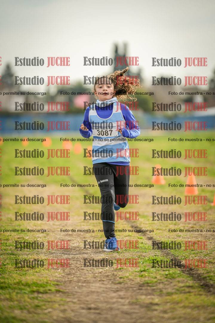 Fotos de la llegada del cross de 1000 m
