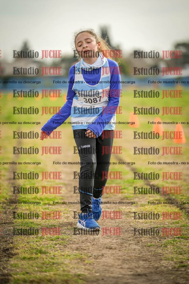 Fotos de la llegada del cross de 1000 m