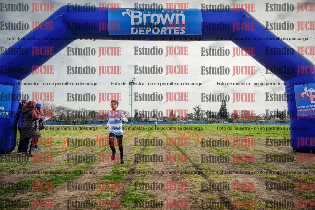 Fotos de la llegada del cross de 1000 m