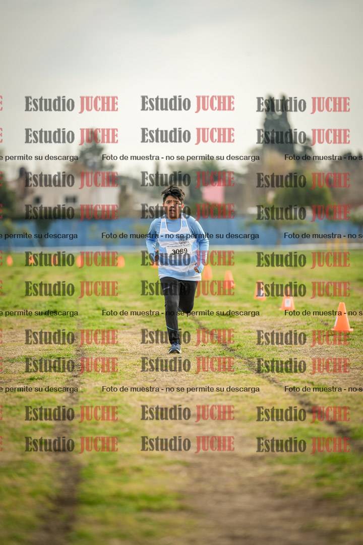 Fotos de la llegada del cross de 1000 m