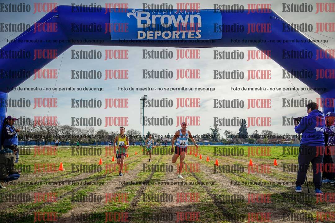 Fotos de la llegada del cross de 1500 m