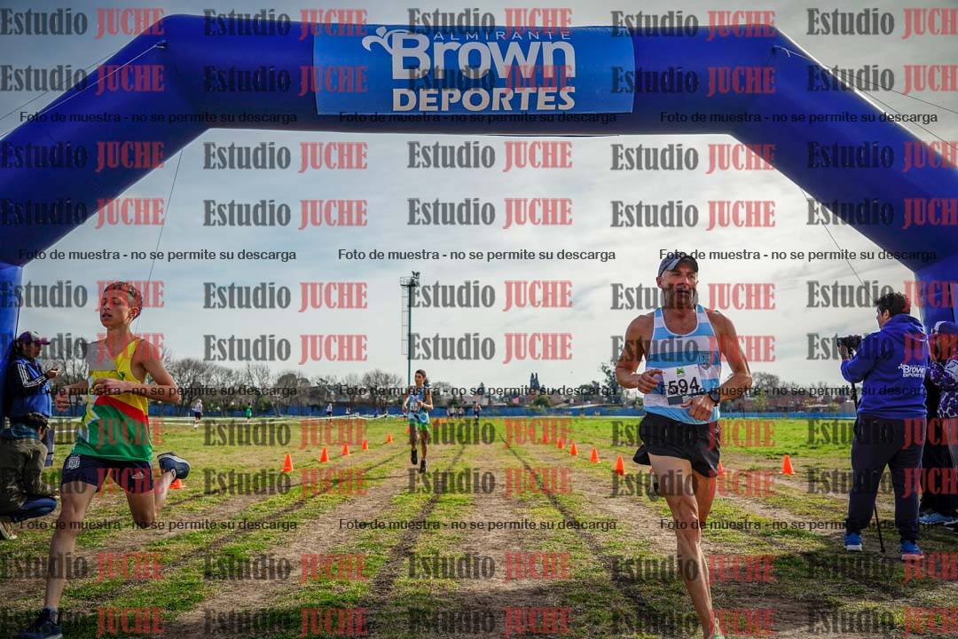 Fotos de la llegada del cross de 1500 m