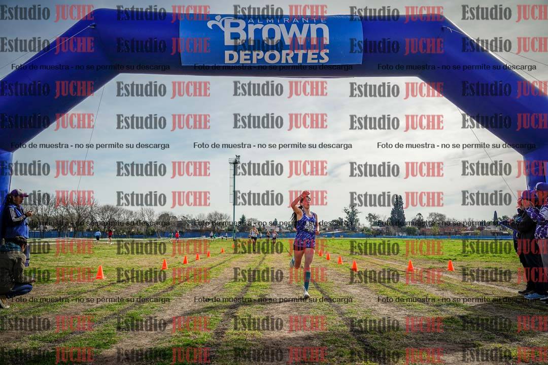 Fotos de la llegada del cross de 1500 m