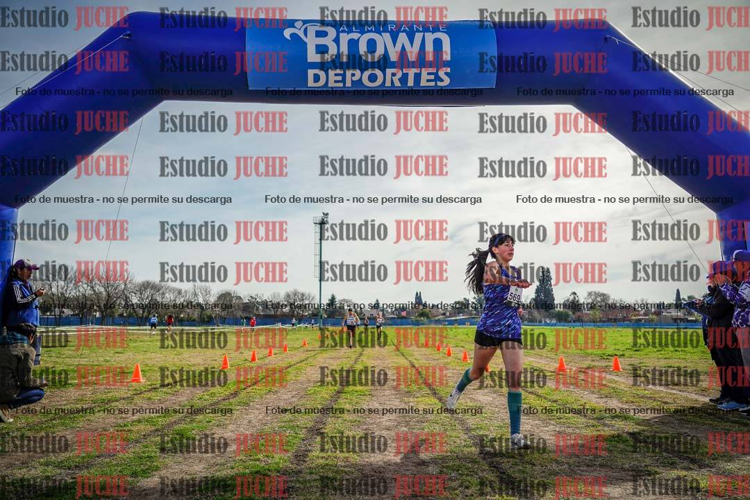 Fotos de la llegada del cross de 1500 m