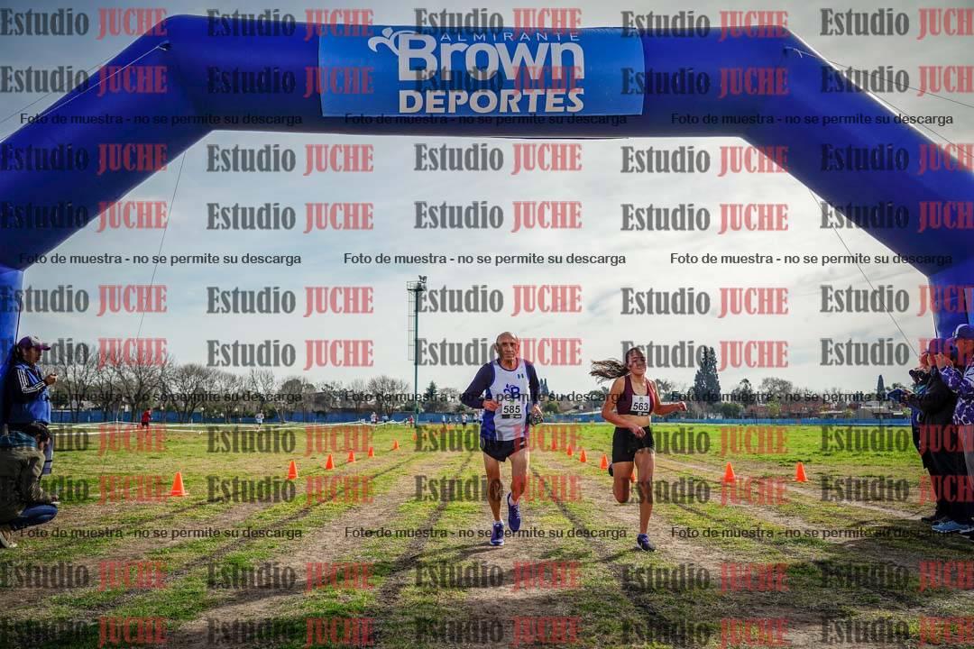 Fotos de la llegada del cross de 1500 m