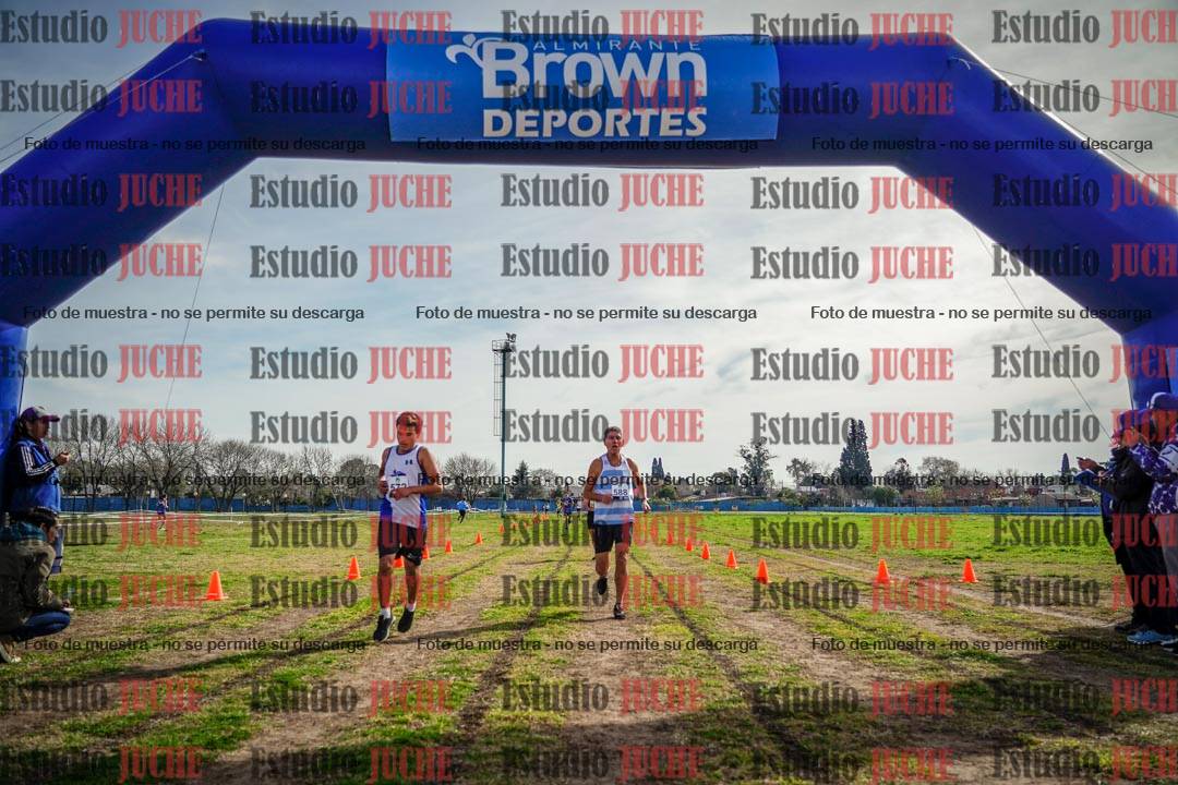 Fotos de la llegada del cross de 1500 m