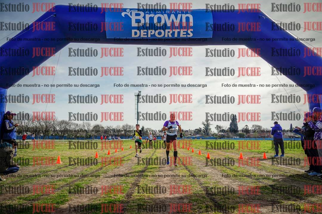 Fotos de la llegada del cross de 1500 m