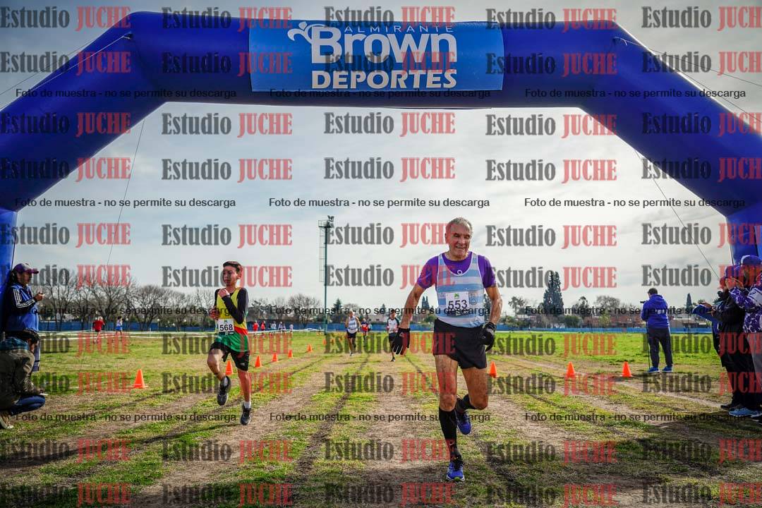 Fotos de la llegada del cross de 1500 m