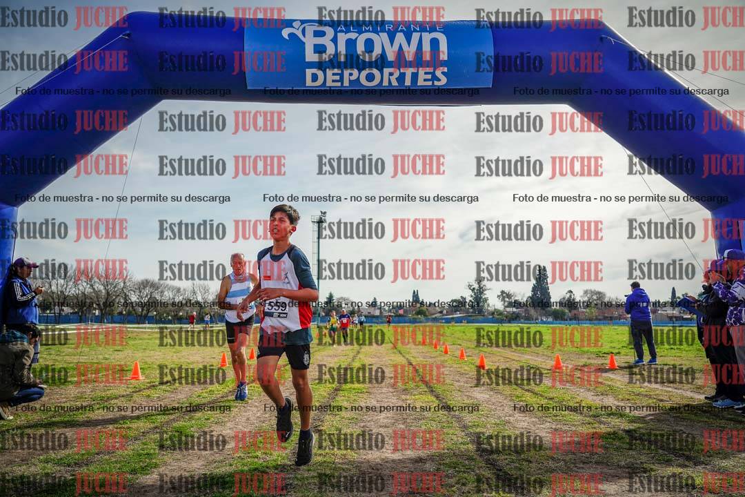 Fotos de la llegada del cross de 1500 m