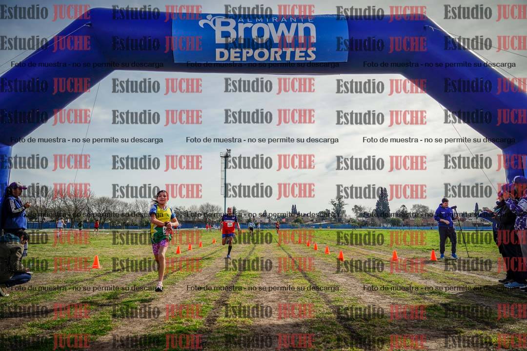 Fotos de la llegada del cross de 1500 m