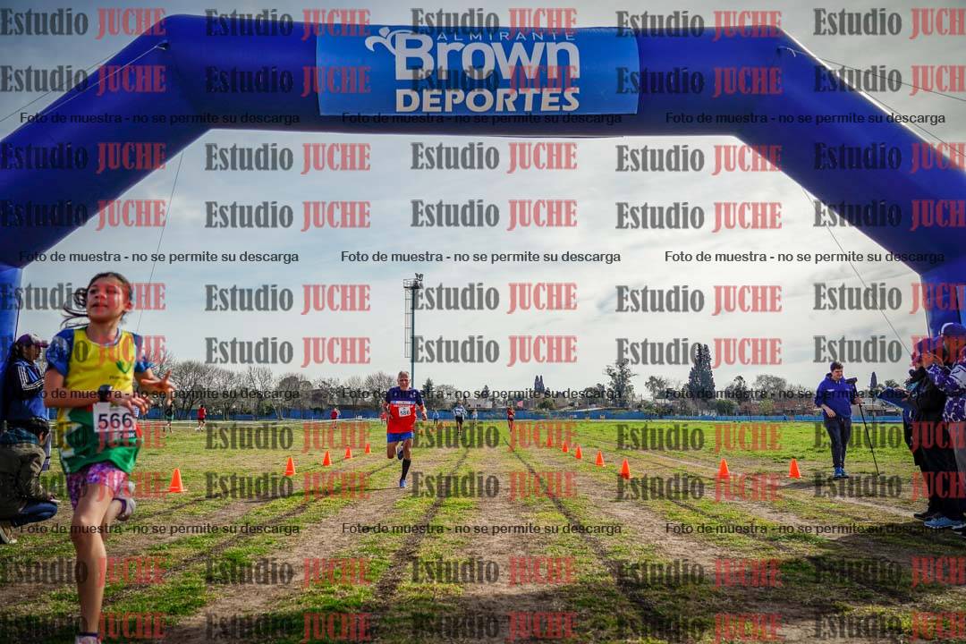 Fotos de la llegada del cross de 1500 m