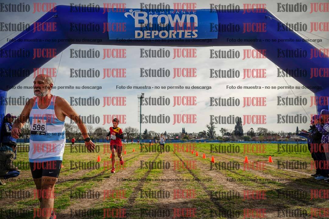Fotos de la llegada del cross de 1500 m