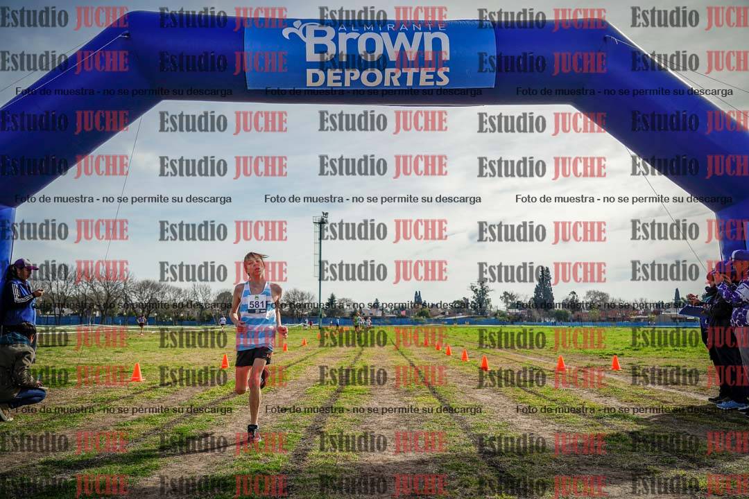Fotos de la llegada del cross de 1500 m