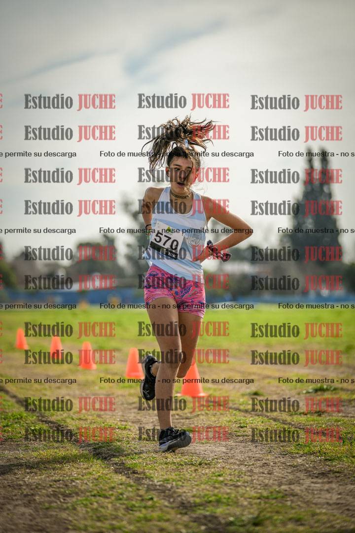Fotos de la llegada del cross de 1500 m