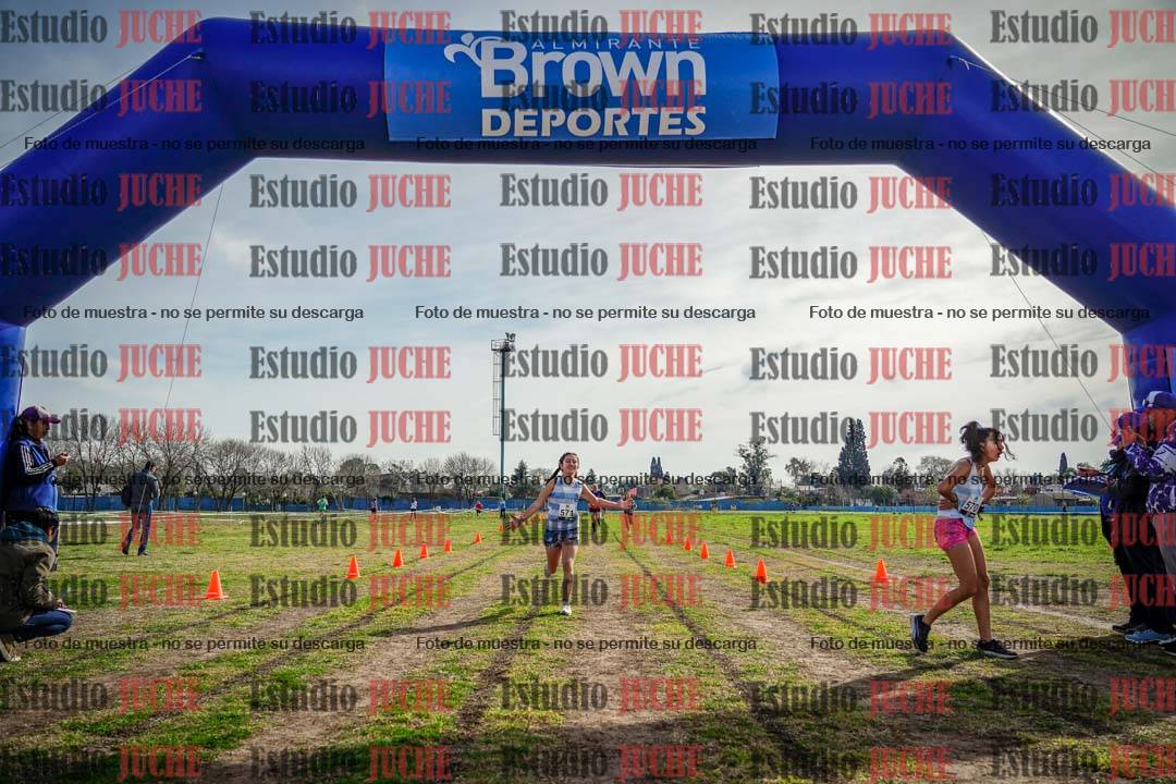 Fotos de la llegada del cross de 1500 m