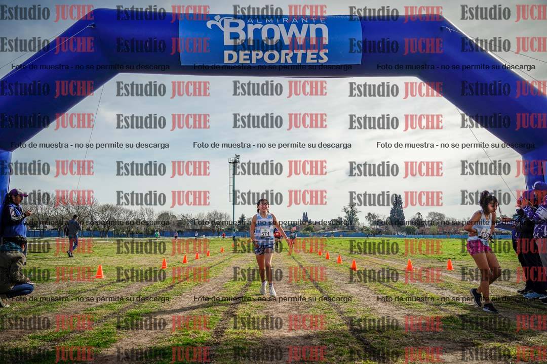 Fotos de la llegada del cross de 1500 m