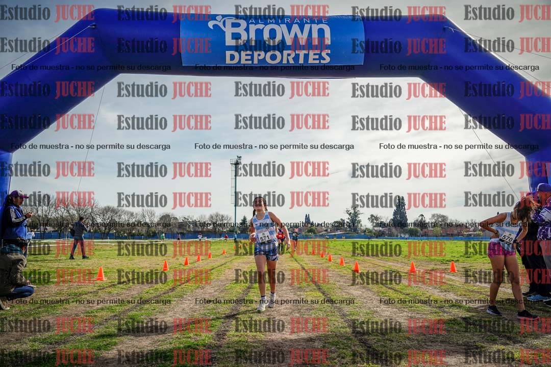 Fotos de la llegada del cross de 1500 m