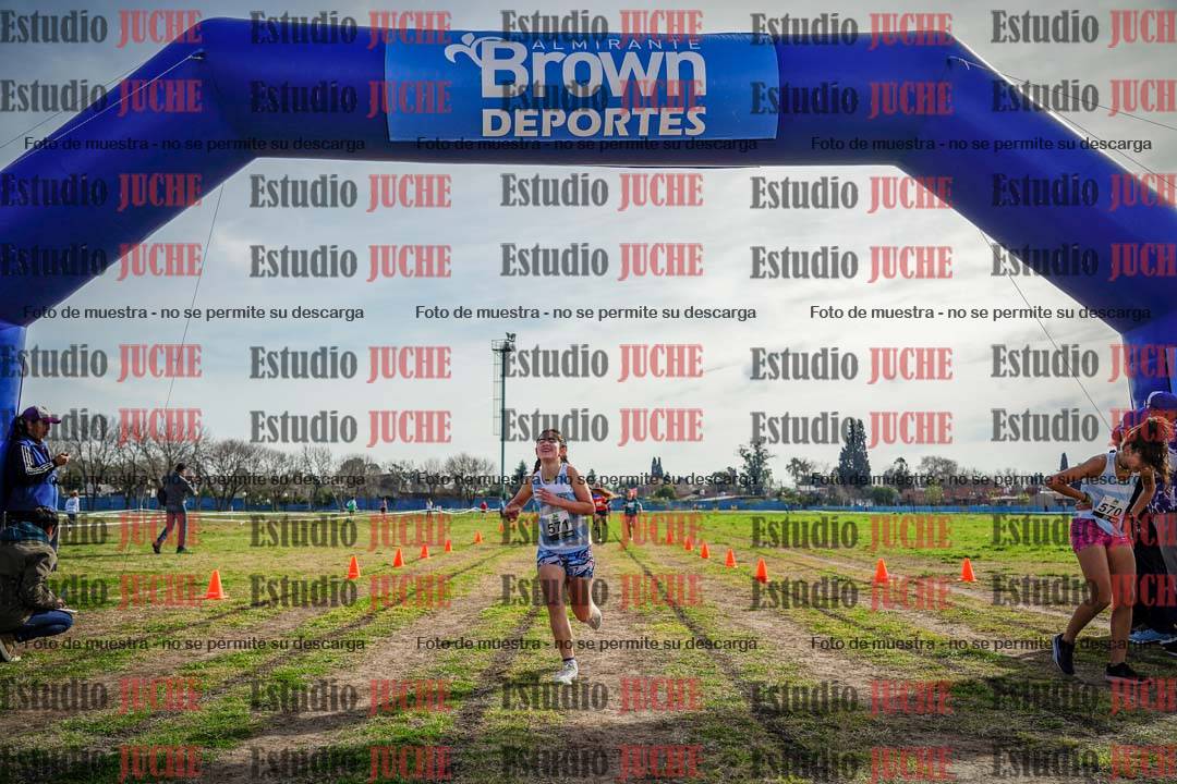 Fotos de la llegada del cross de 1500 m