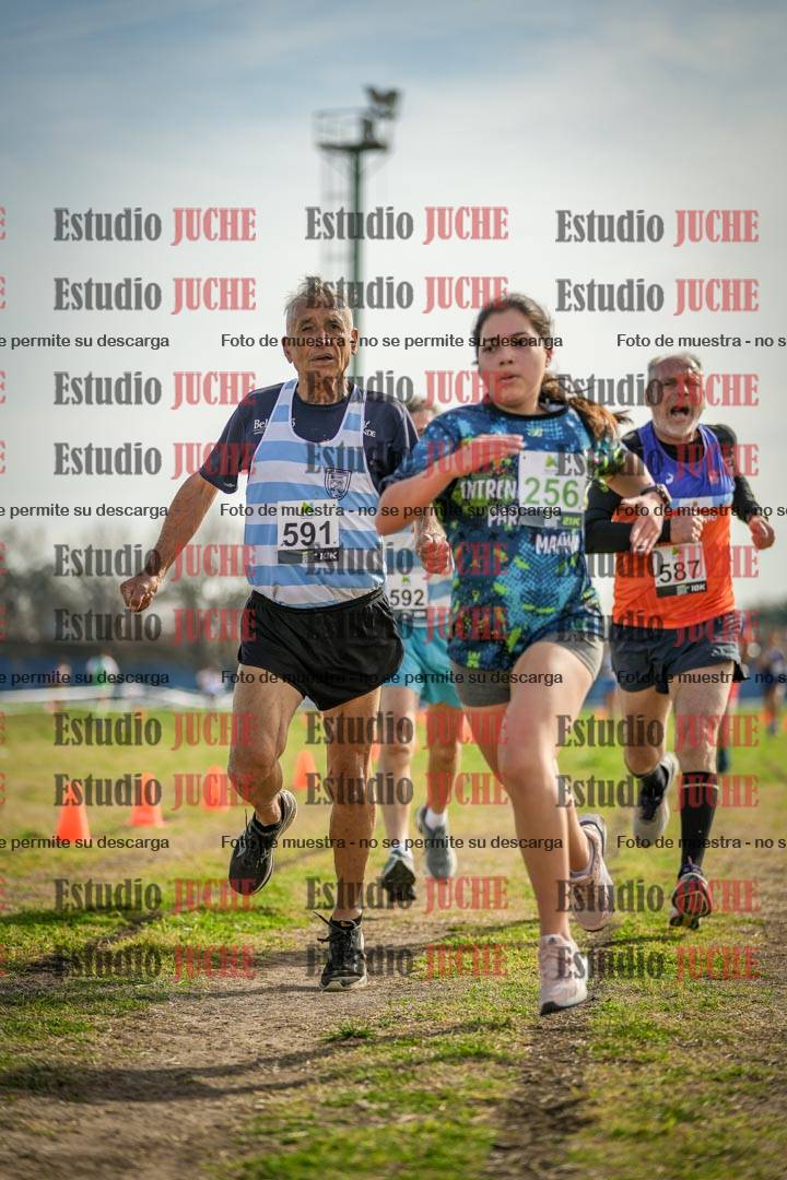 Fotos de la llegada del cross de 1500 m