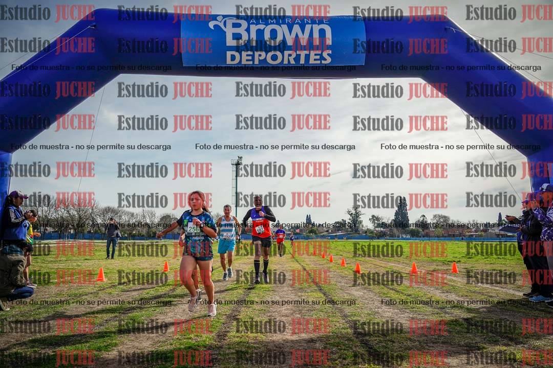 Fotos de la llegada del cross de 1500 m