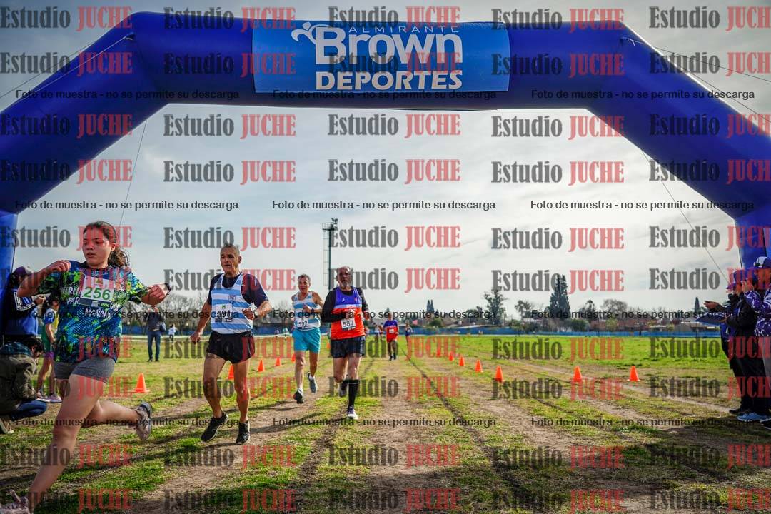 Fotos de la llegada del cross de 1500 m