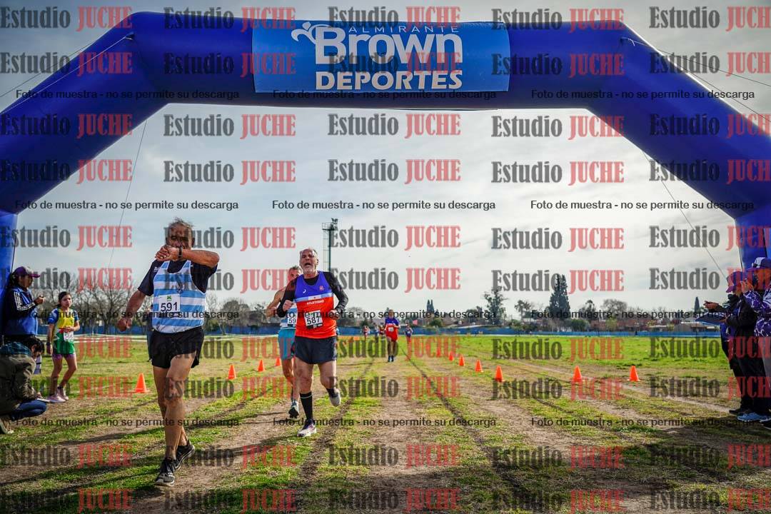 Fotos de la llegada del cross de 1500 m