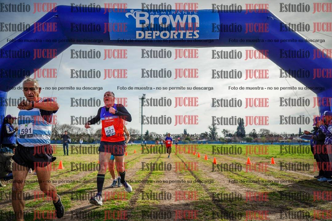 Fotos de la llegada del cross de 1500 m