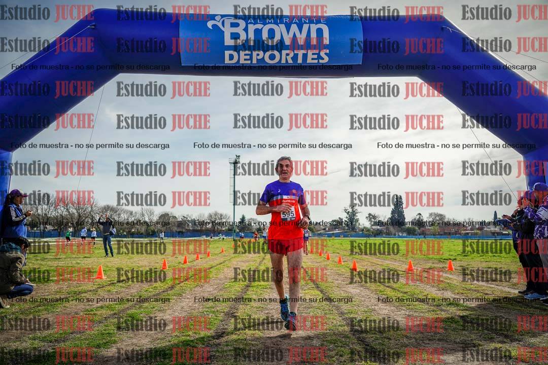 Fotos de la llegada del cross de 1500 m
