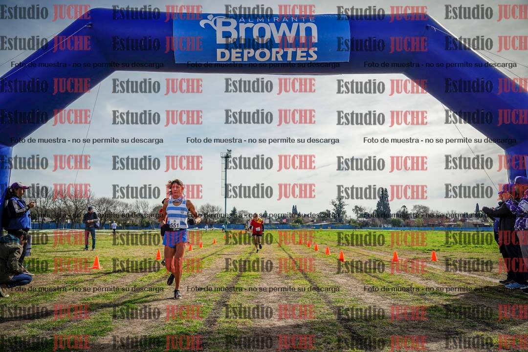 Fotos de la llegada del cross de 1500 m