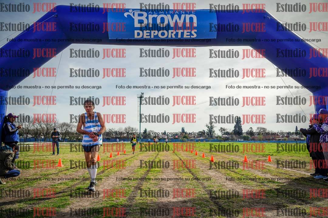Fotos de la llegada del cross de 1500 m