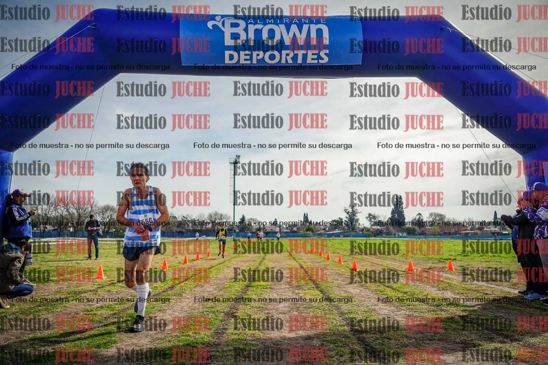 Fotos de la llegada del cross de 1500 m