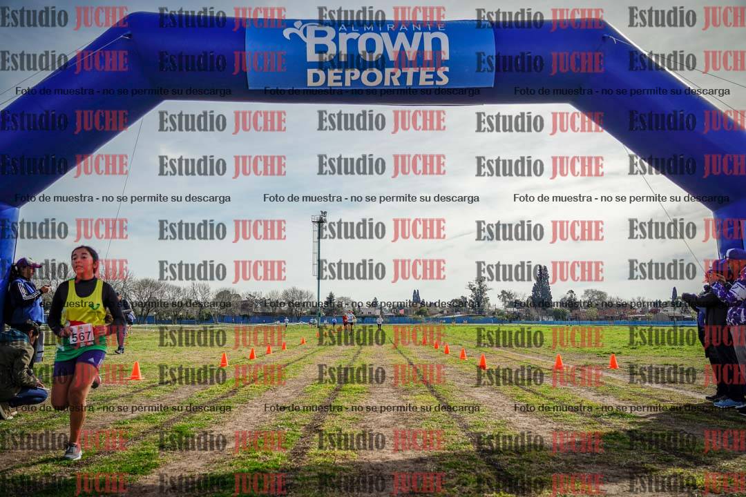 Fotos de la llegada del cross de 1500 m