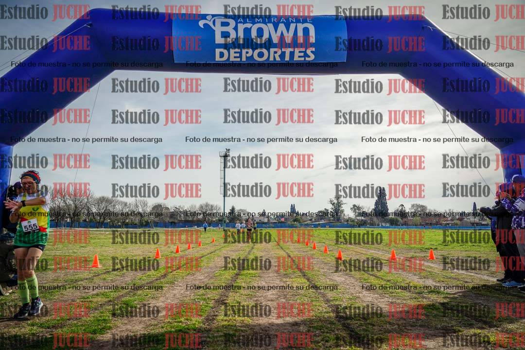 Fotos de la llegada del cross de 1500 m