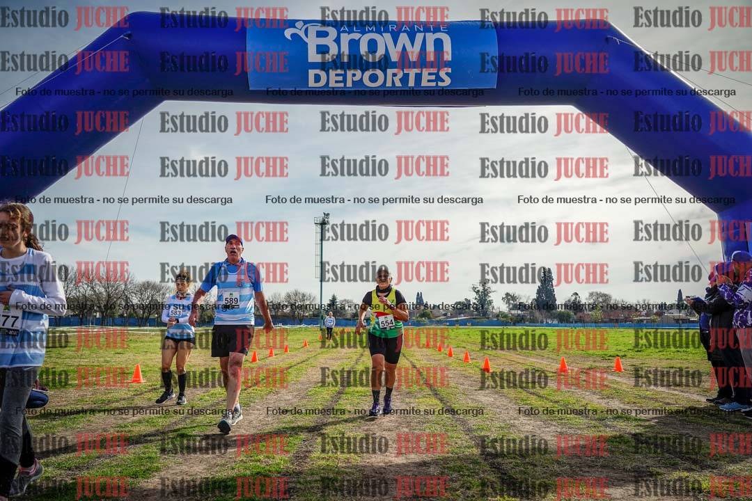 Fotos de la llegada del cross de 1500 m