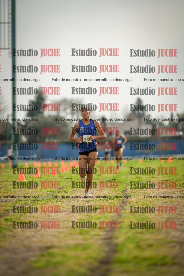 Fotos de la llegada del cross de 4000 m - mujeres