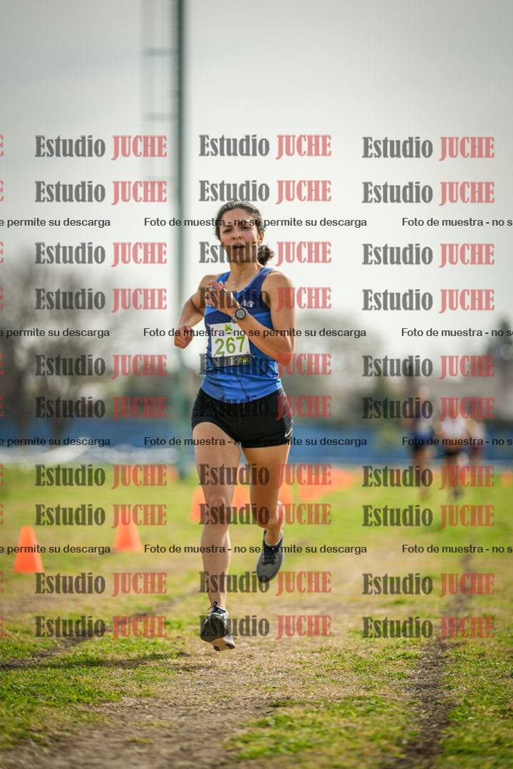 Fotos de la llegada del cross de 4000 m - mujeres