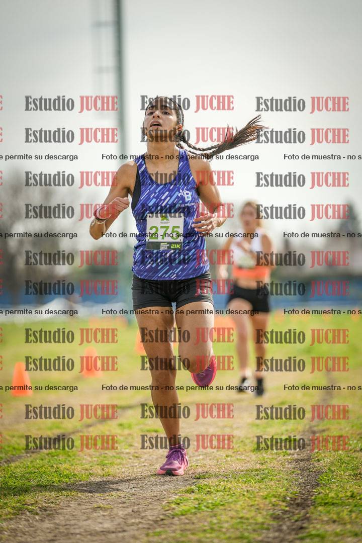 Fotos de la llegada del cross de 4000 m - mujeres