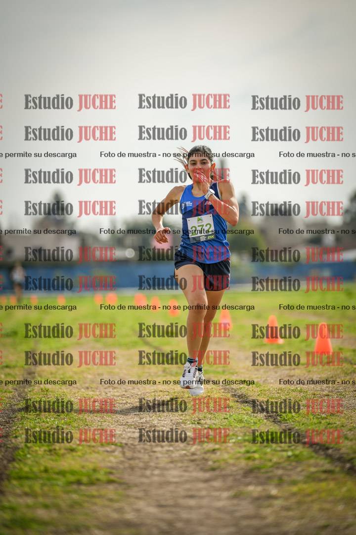 Fotos de la llegada del cross de 4000 m - mujeres