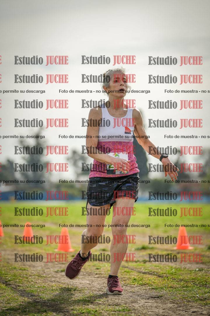 Fotos de la llegada del cross de 4000 m - mujeres
