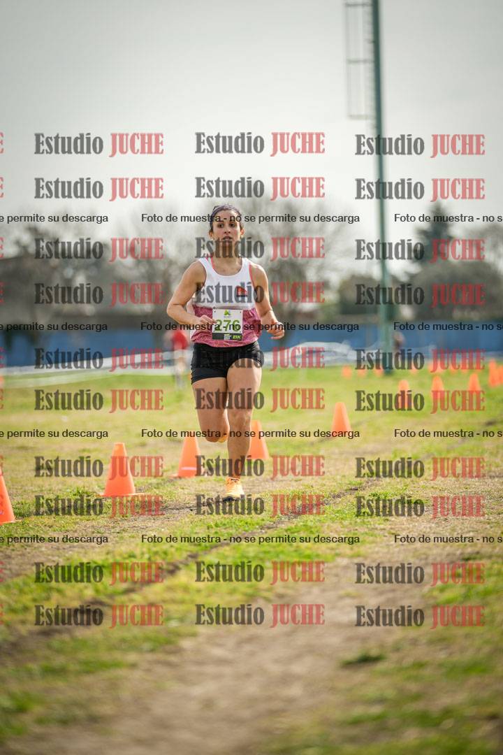 Fotos de la llegada del cross de 4000 m - mujeres