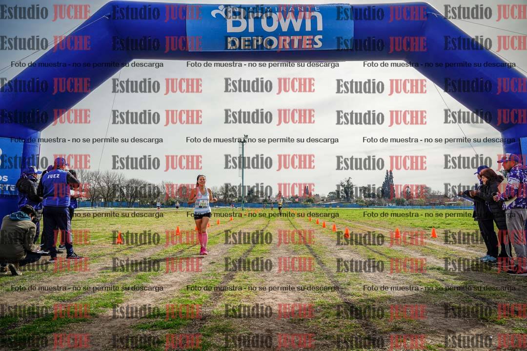 Fotos de la llegada del cross de 4000 m - mujeres