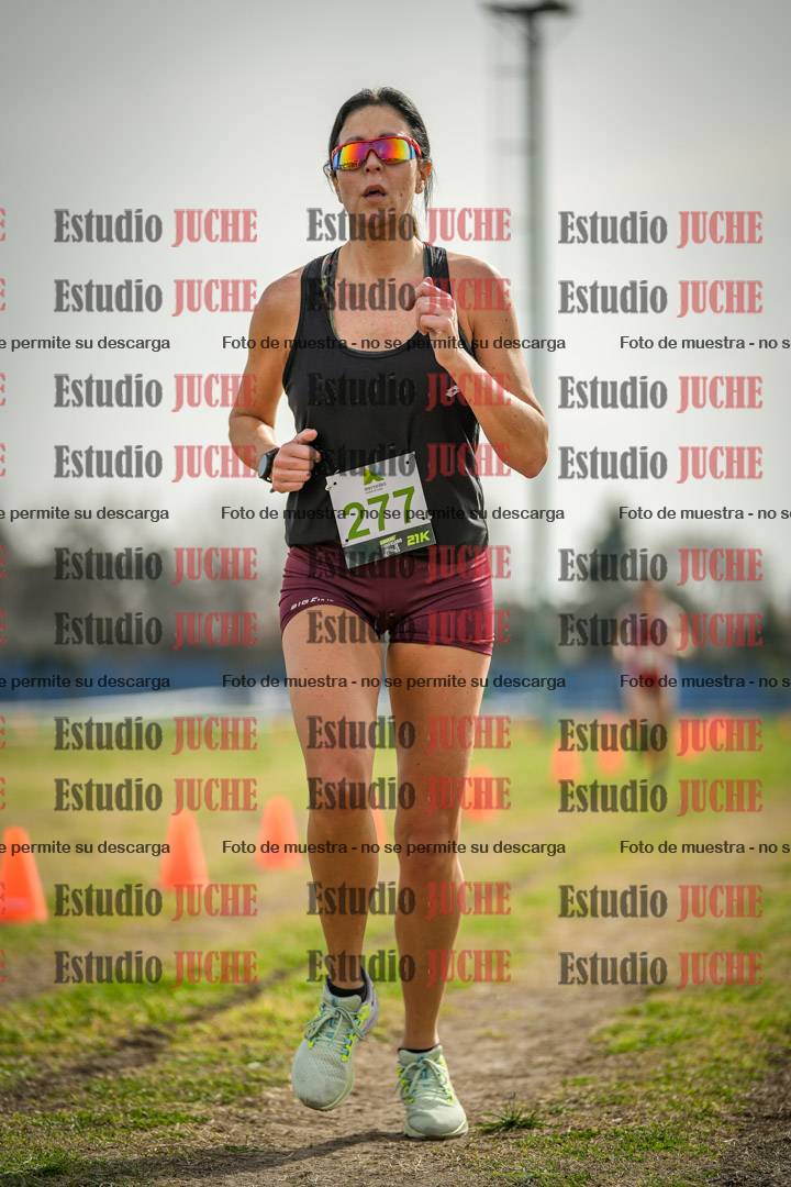 Fotos de la llegada del cross de 4000 m - mujeres
